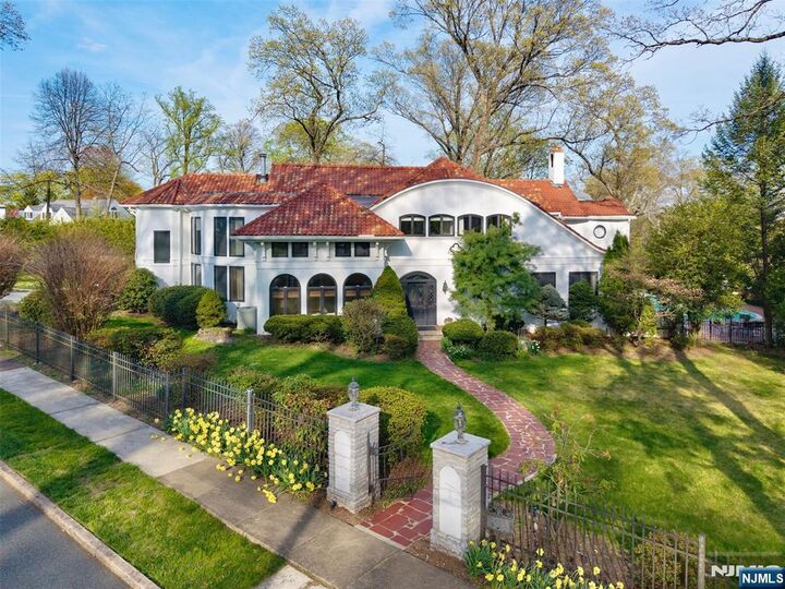 Property Photo:  353 Highland Avenue  NJ 07450 