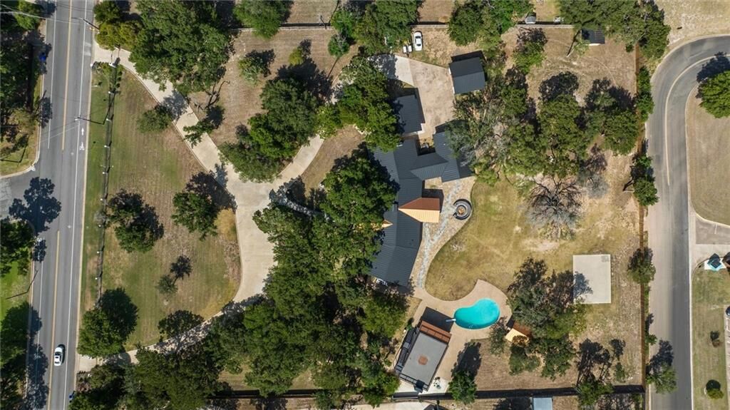 Property Photo:  7200 Fish Pond Road  TX 76710 