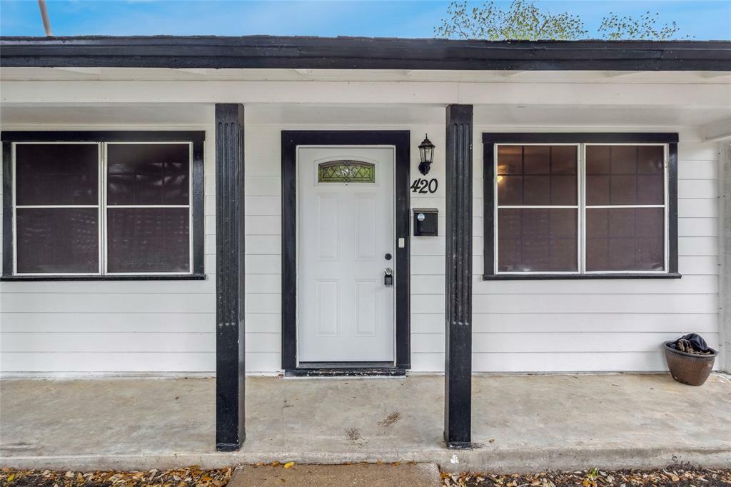 Property Photo: 420 Langley Avenue TX 76140