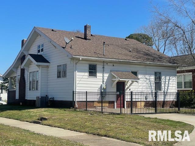 Property Photo: 2043 Elm Street IL 62966