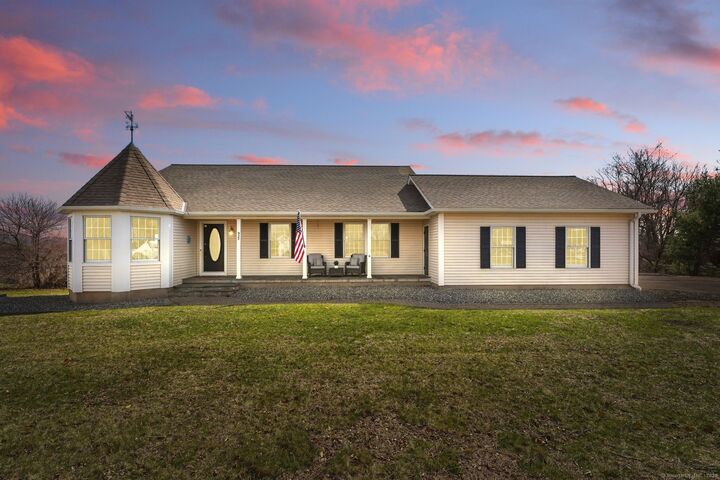 922 Hill Street  Suffield CT 06078 photo