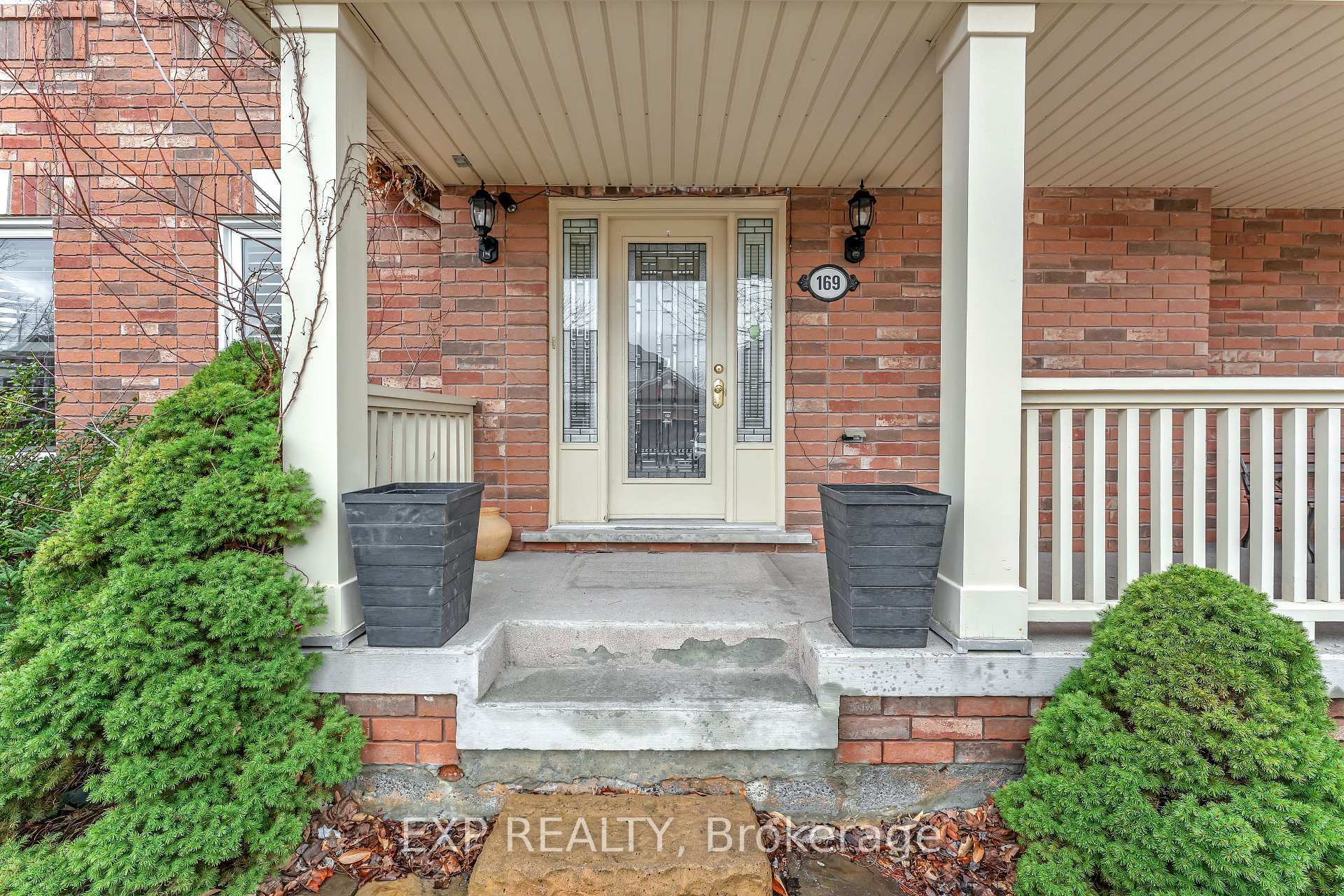 Property Photo: 169 Treeline Boulevard ON L6P 1E8
