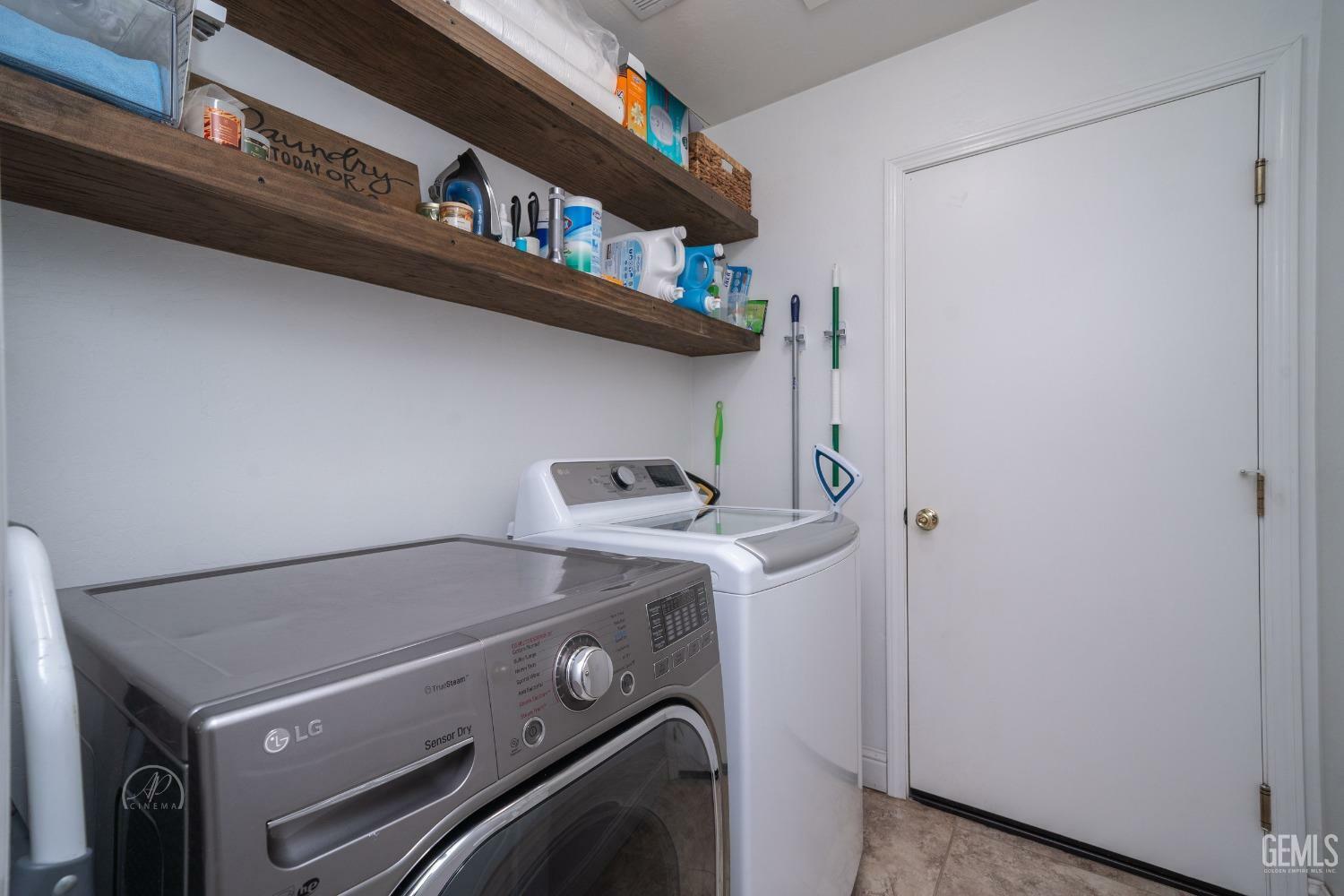 Property Photo: 12023 Montague Avenue CA 93312