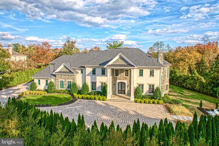 Property Photo:  1181 Ballantrae Lane  VA 22101 