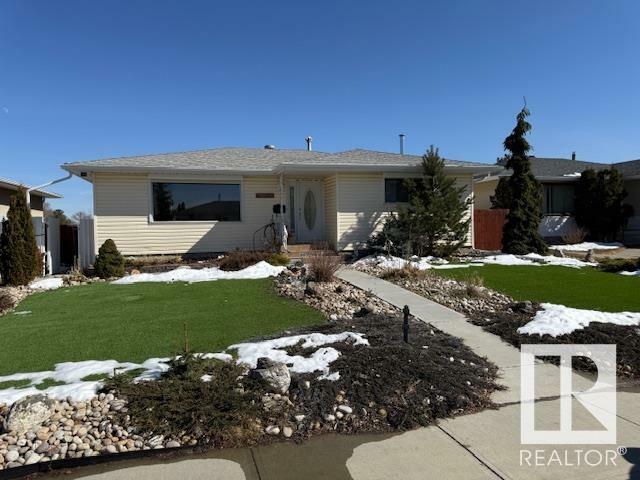 Property Photo: 15027 67 St NW AB T5C 0C9