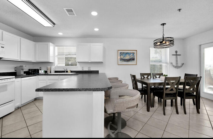 Property Photo: 3291 Scenic Highway 98 Unit 101 FL 32541