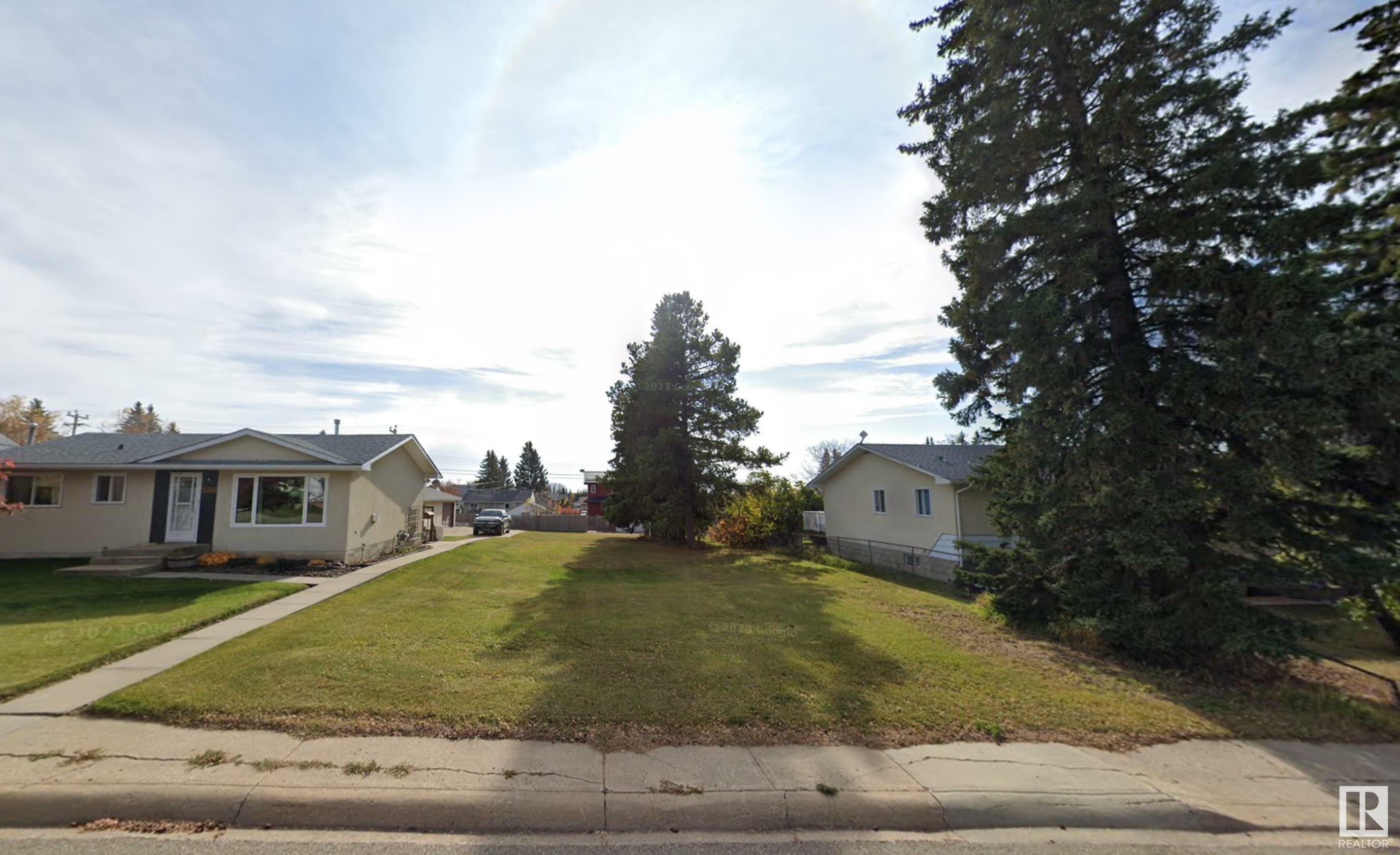 Property Photo:  4509 55 Avenue  AB T7N 1J9 