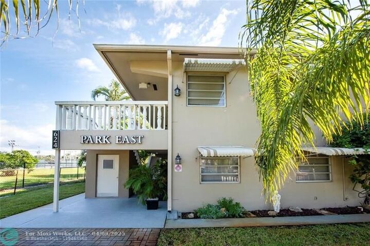 624 NE 10th Ave 1  Fort Lauderdale FL 33304 photo