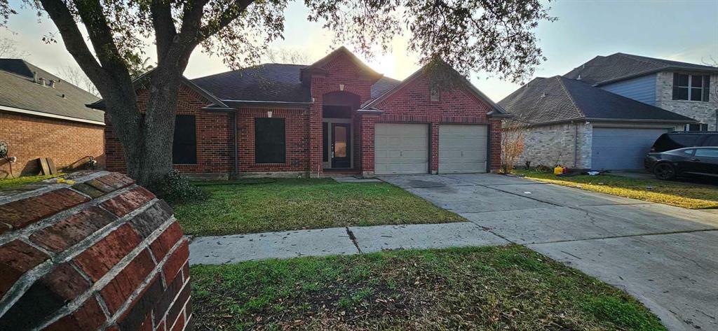 Property Photo: 3411 Somerton Drive TX 77571