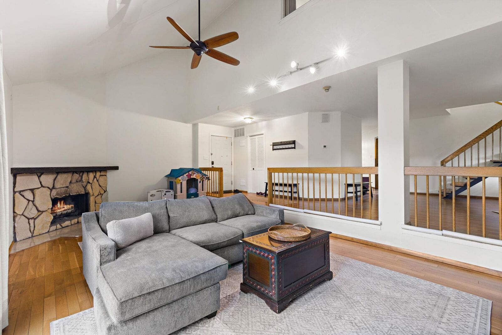 Property Photo: 556 Sanderling Ct NJ 07094