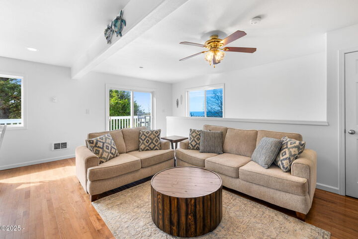 Property Photo:  253 NE 53rd Street  OR 97365 