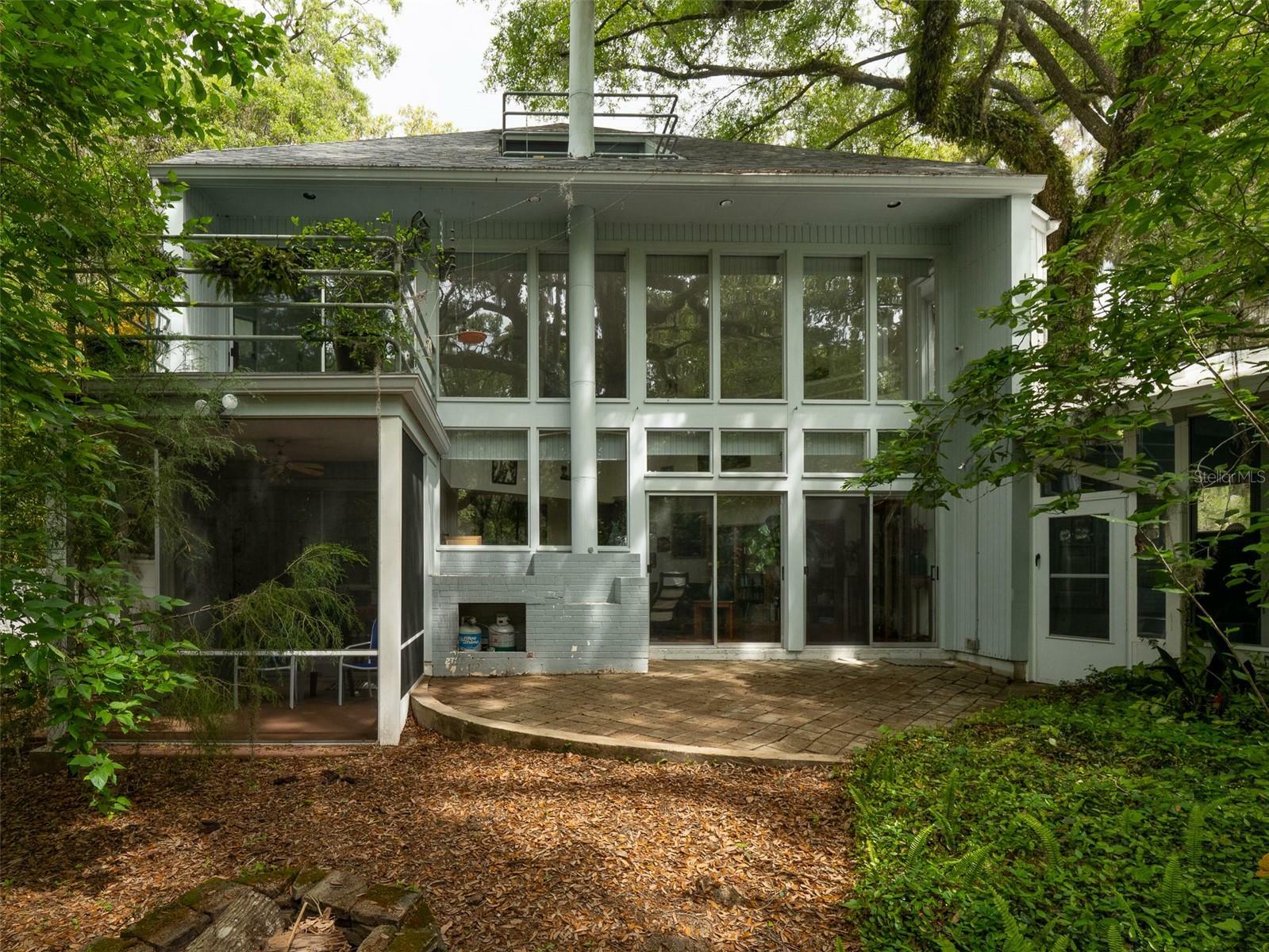 Property Photo: 222 SW 27th Street FL 32607