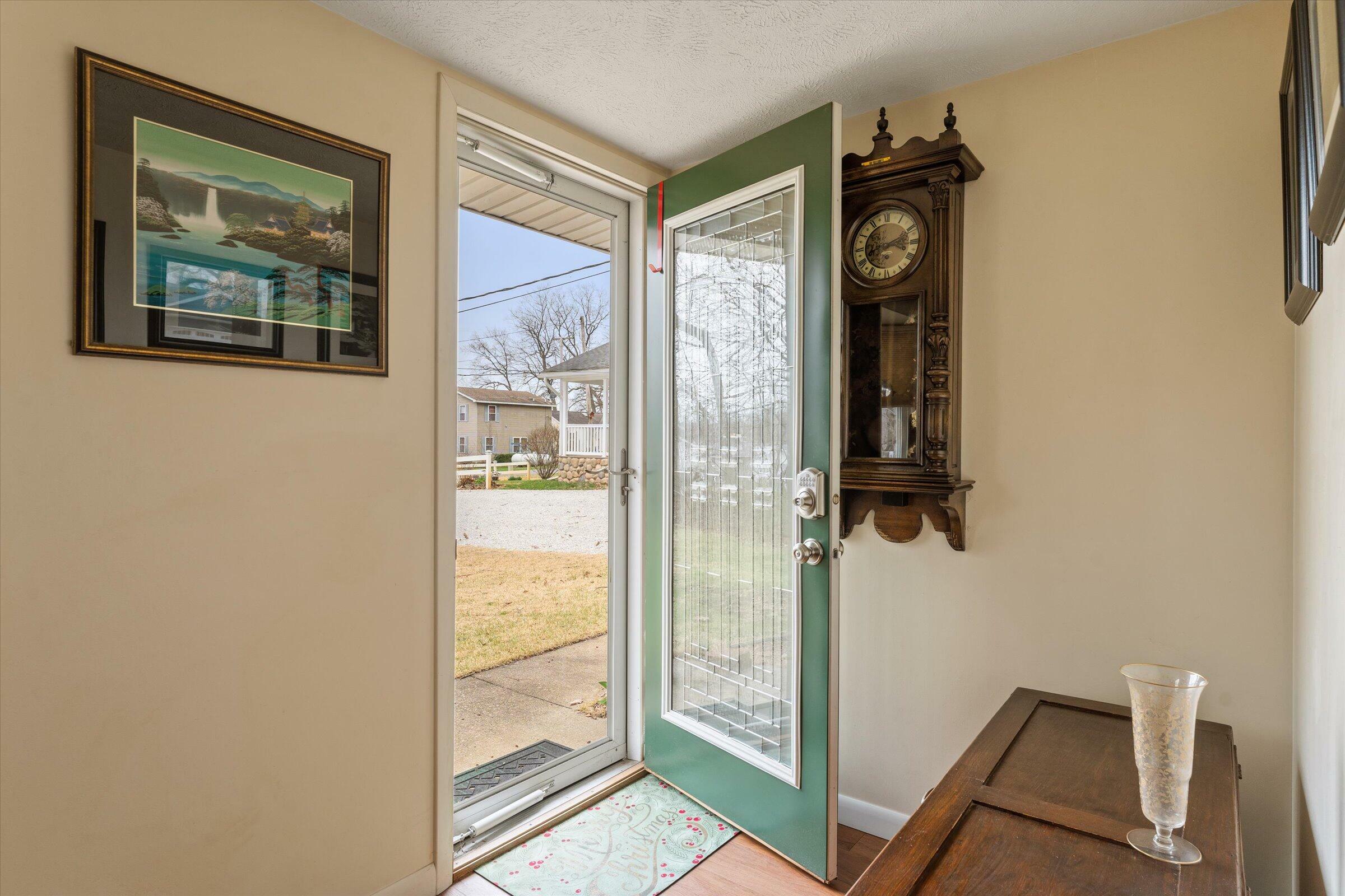 Property Photo:  15850 Oak Street  MI 49045 