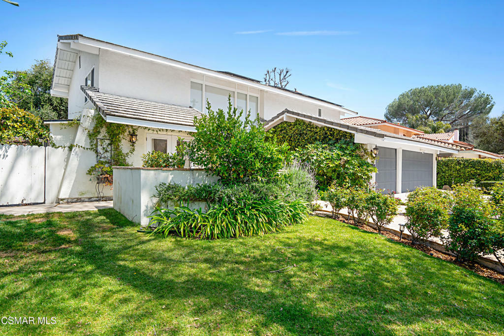 Property Photo:  1574 Devonshire Avenue  CA 91361 