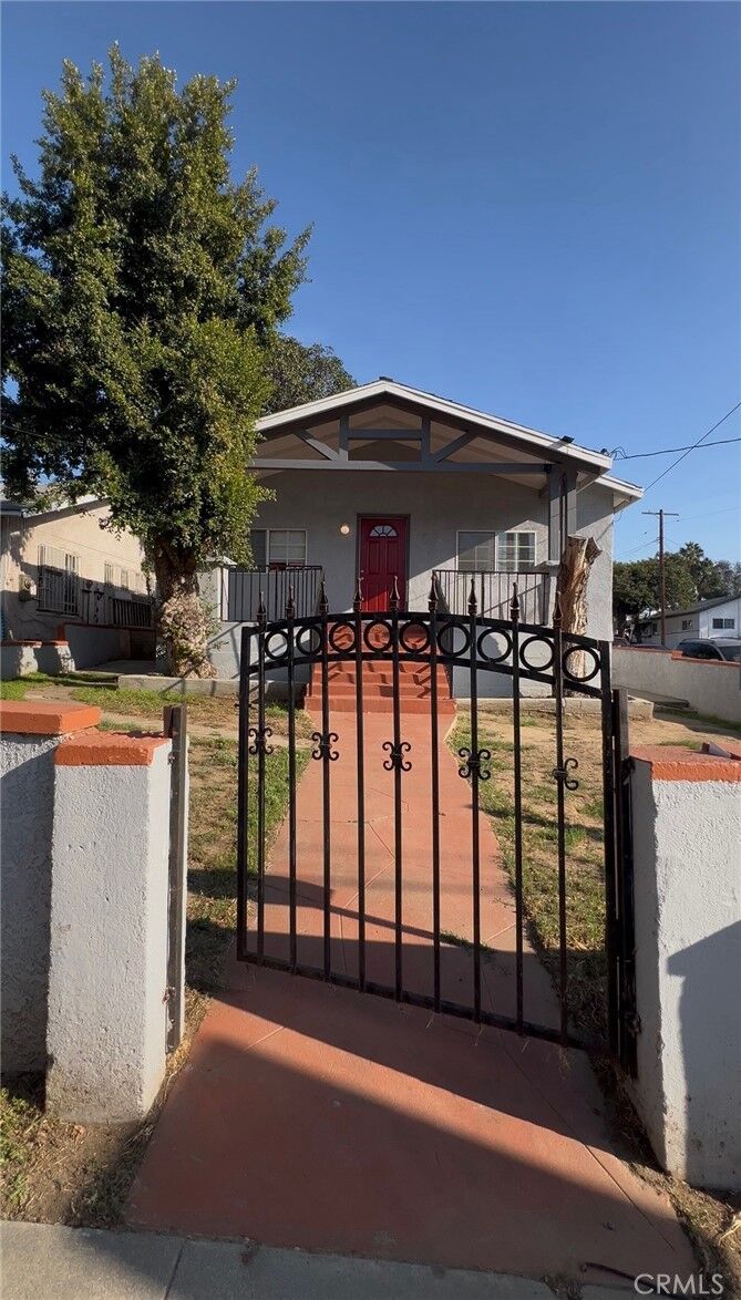 Property Photo:  976 Marietta Street  CA 90023 