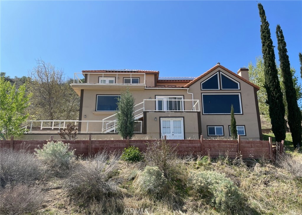 Property Photo: 40014 95th Street W CA 93551