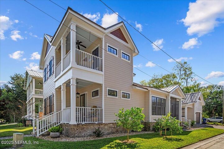 Property Photo:  900 White Street  FL 32034 