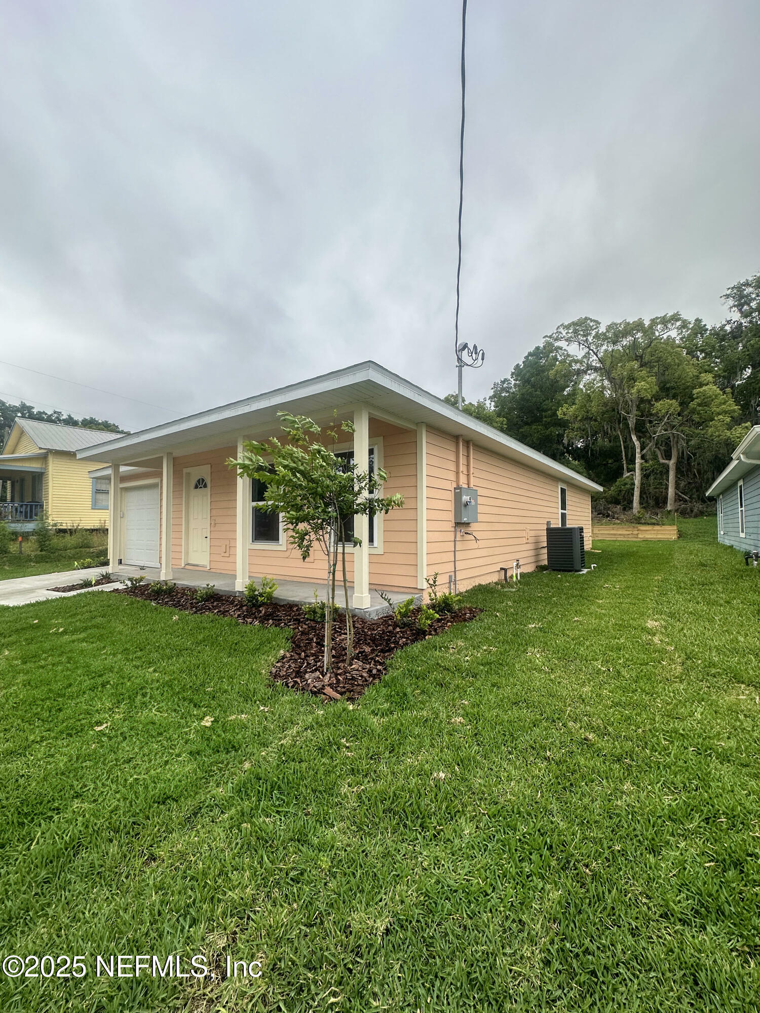 Property Photo:  116 Moseley Avenue  FL 32177 