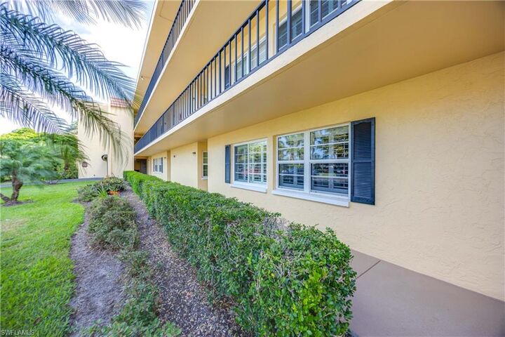 Property Photo:  1085 Forest Lakes Dr 8108  FL 34105 