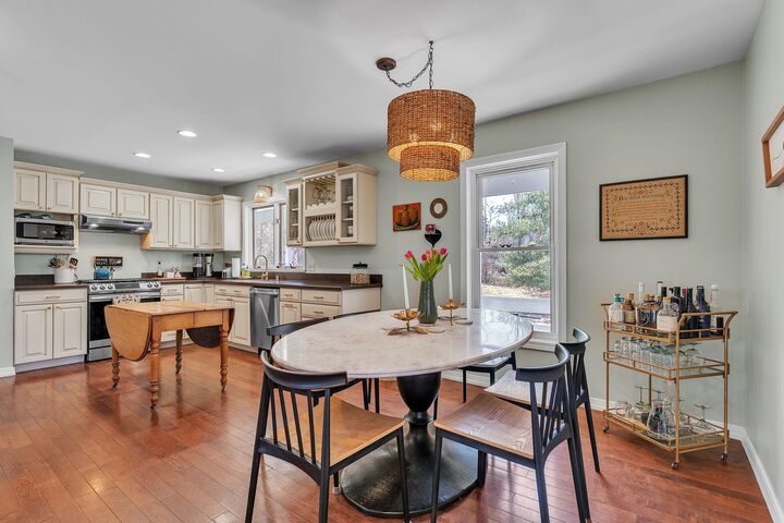 Property Photo:  282 Ethan Allen Parkway  VT 05408 