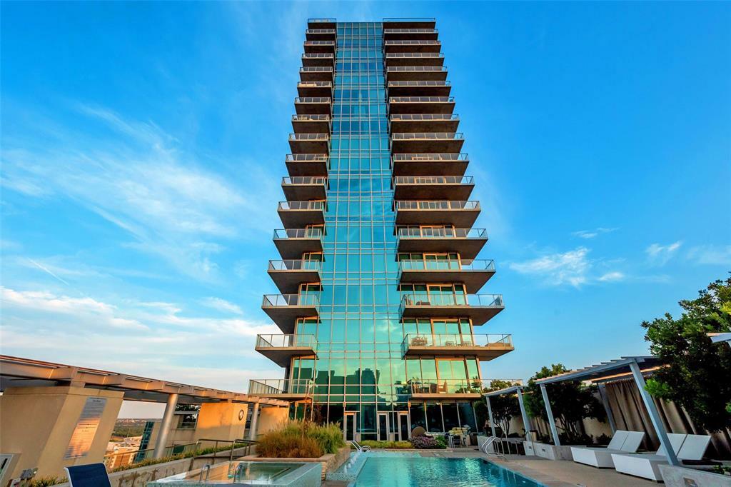 Property Photo: 1301 Throckmorton Street 2703 TX 76102
