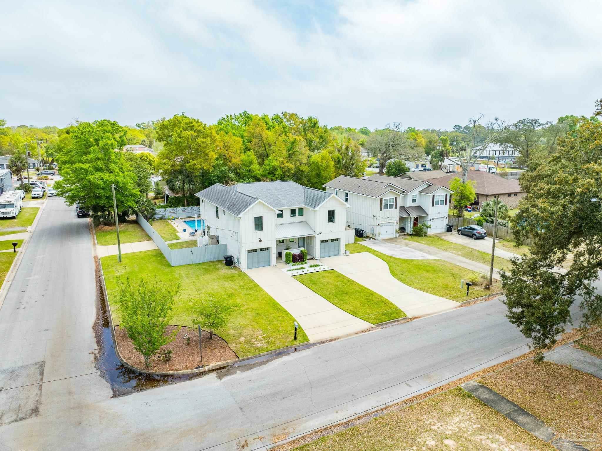 2550 N 11th Ave  Pensacola FL 32503 photo