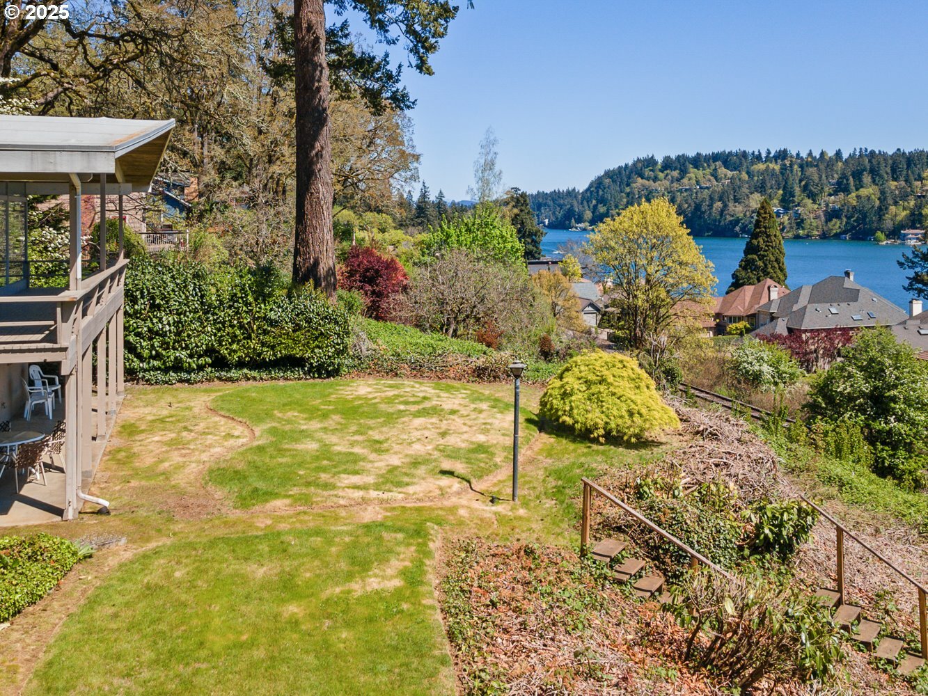 Property Photo: 3730 Upper Dr OR 97035