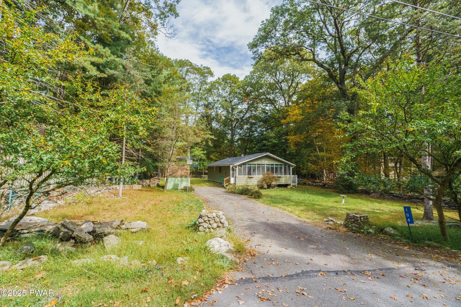 Property Photo: 104 Quail Court PA 18328