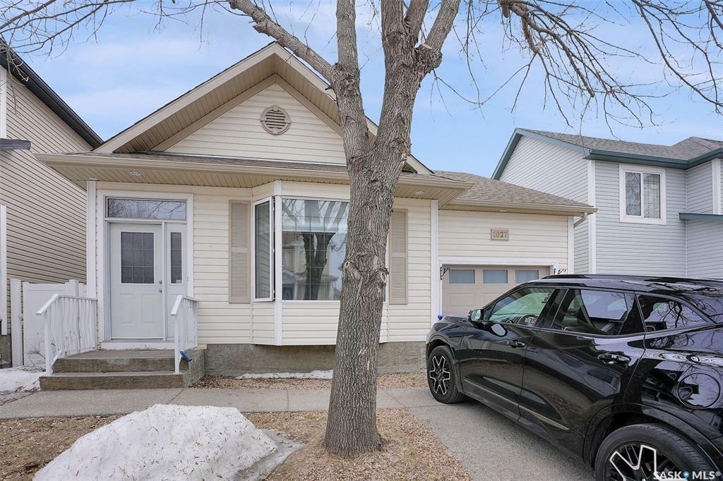 Photo de la propriété: 1027 Cypress Way N SK S4X 4R4