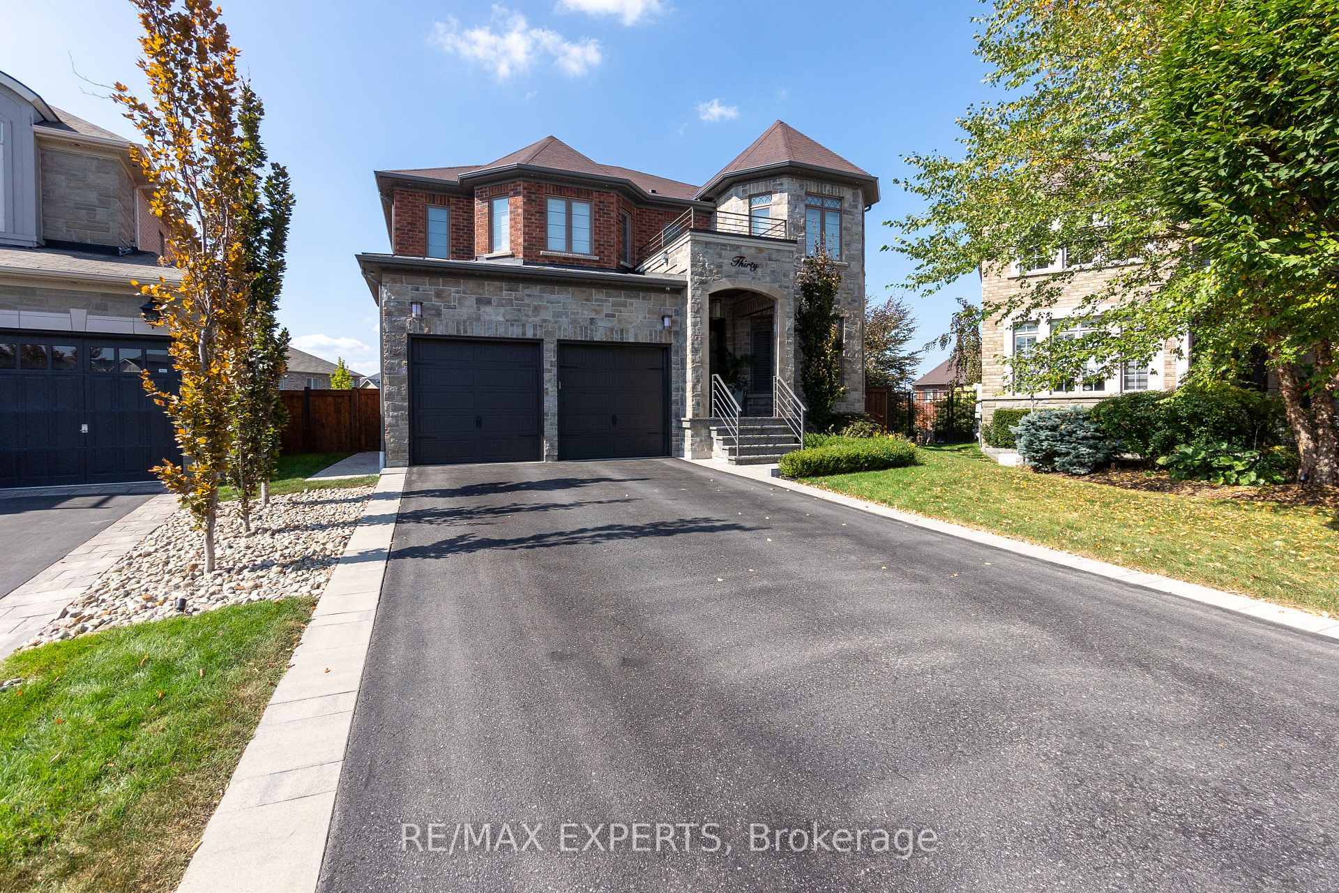 Property Photo: 30 Ciro Barillari Court ON L4H 0Y9