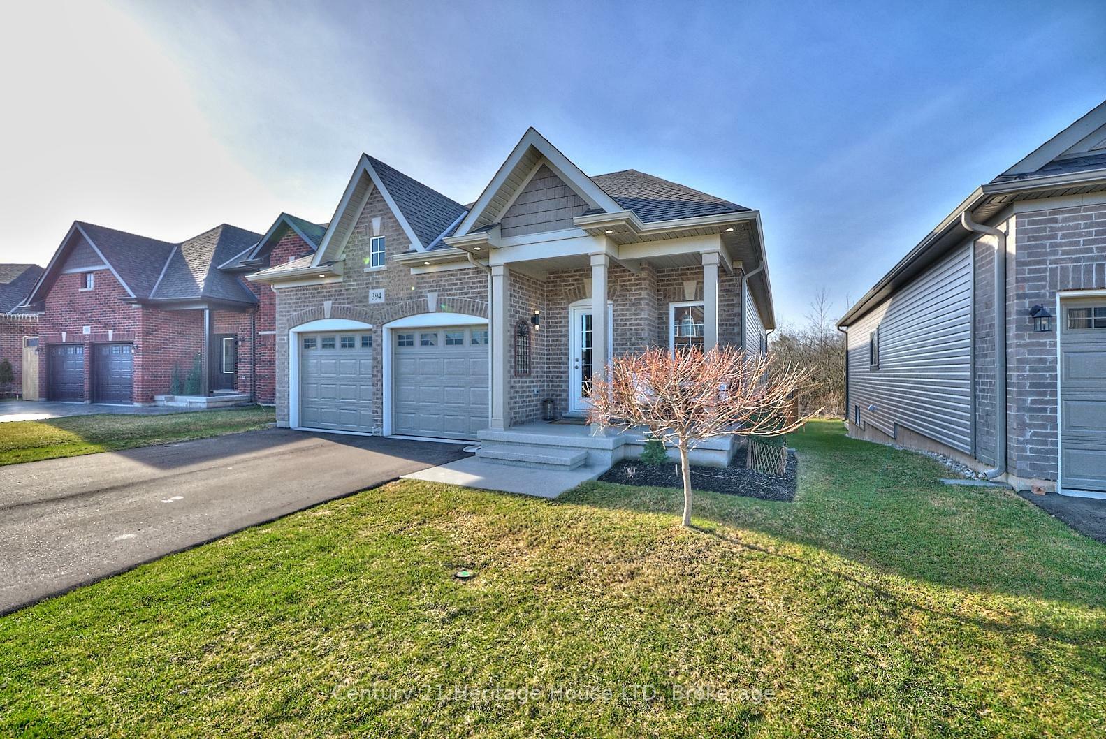 Property Photo:  394 Hummel Crescent  ON L2A 0E8 
