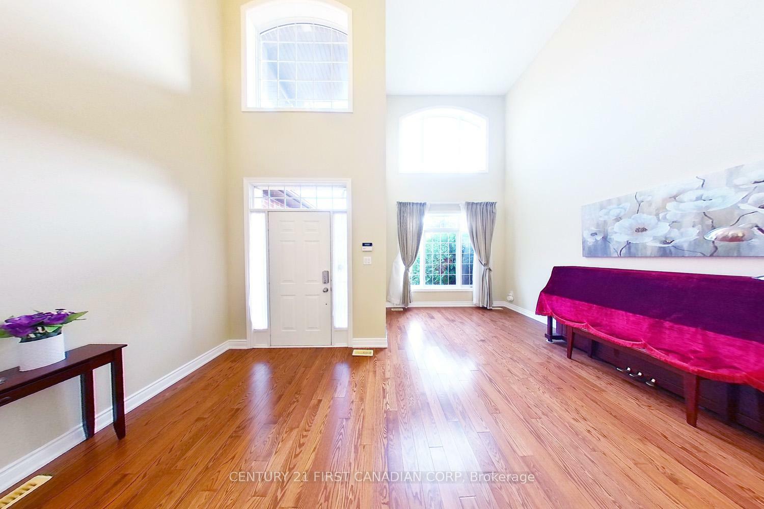 Property Photo: 448 Cottontail Crescent ON N5X 4N4