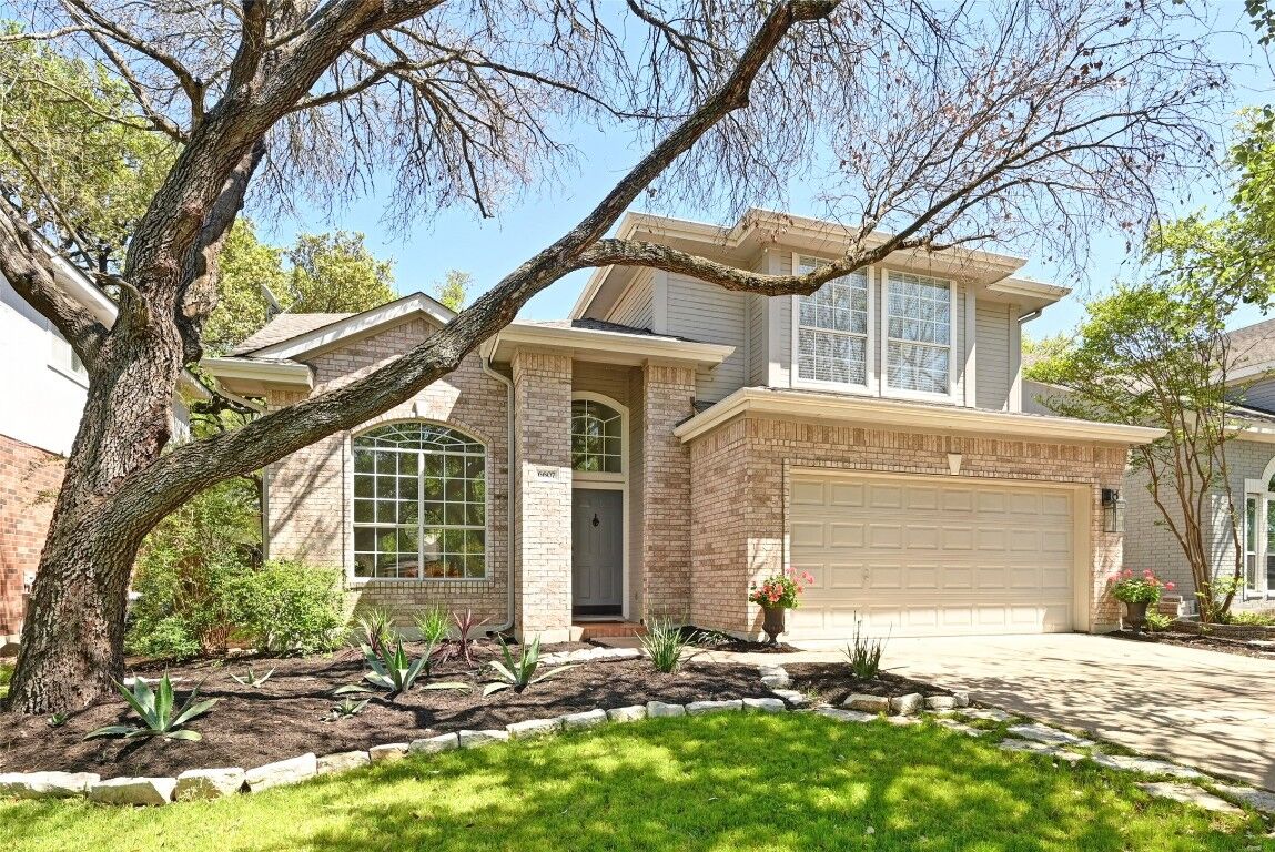 Property Photo:  6607 Oasis Drive  TX 78749 