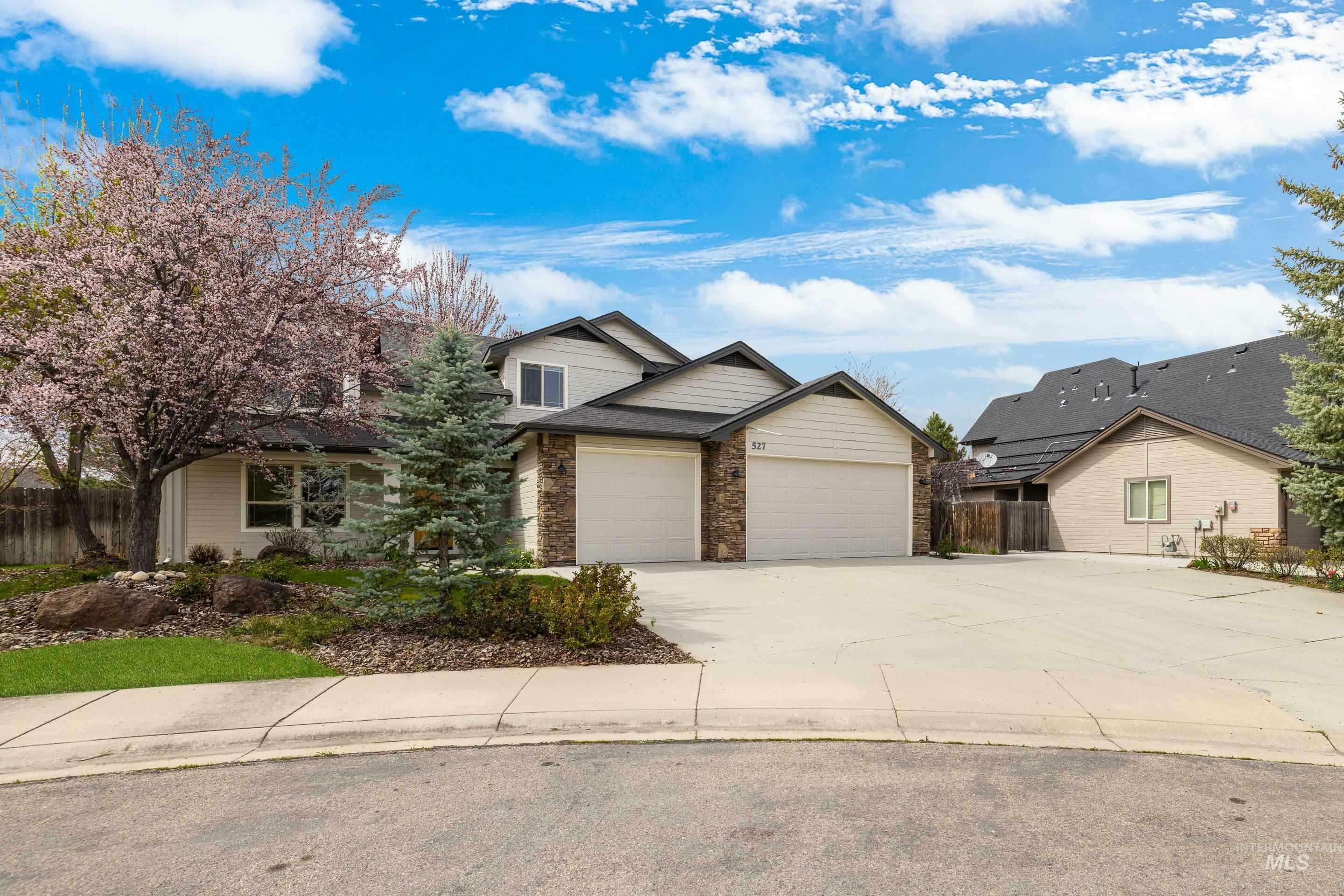 Property Photo: 527 N Lyngate Pl ID 83669
