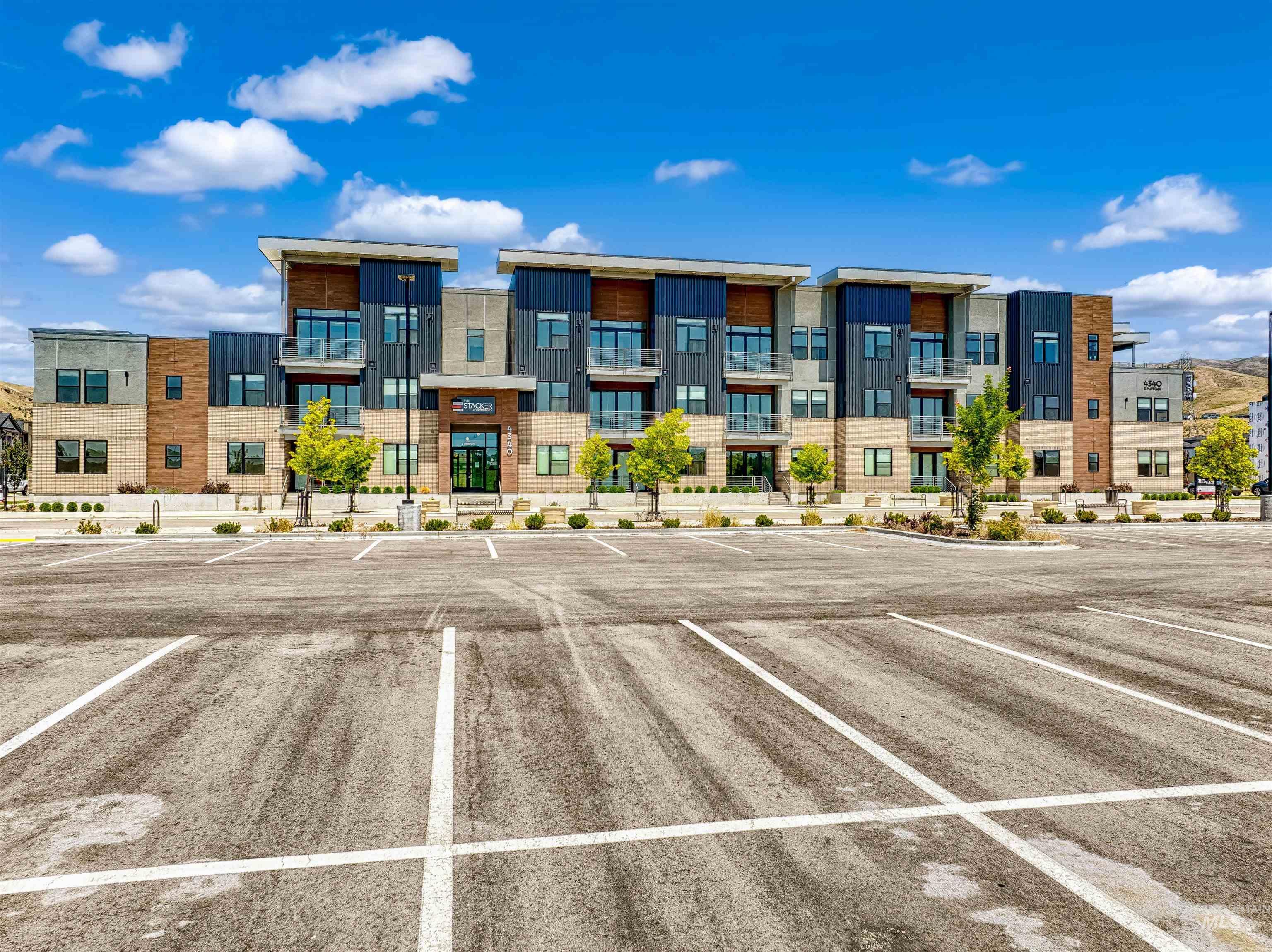 Property Photo: 4340 E Haystack St 208 ID 83716