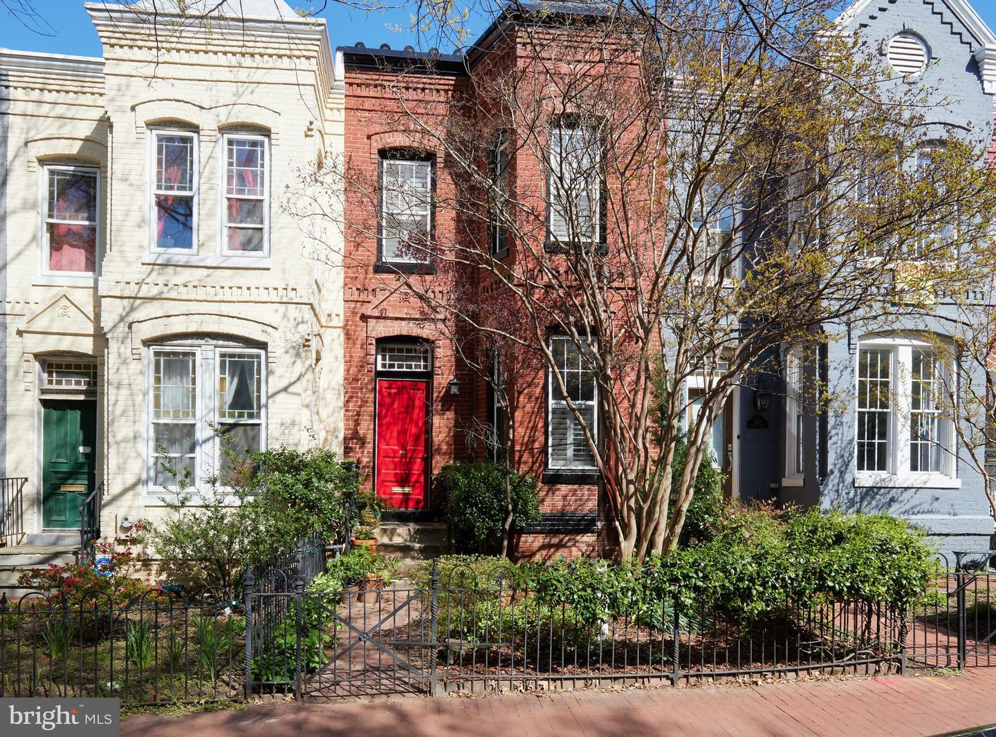 Property Photo: 423 3rd Street NE DC 20002