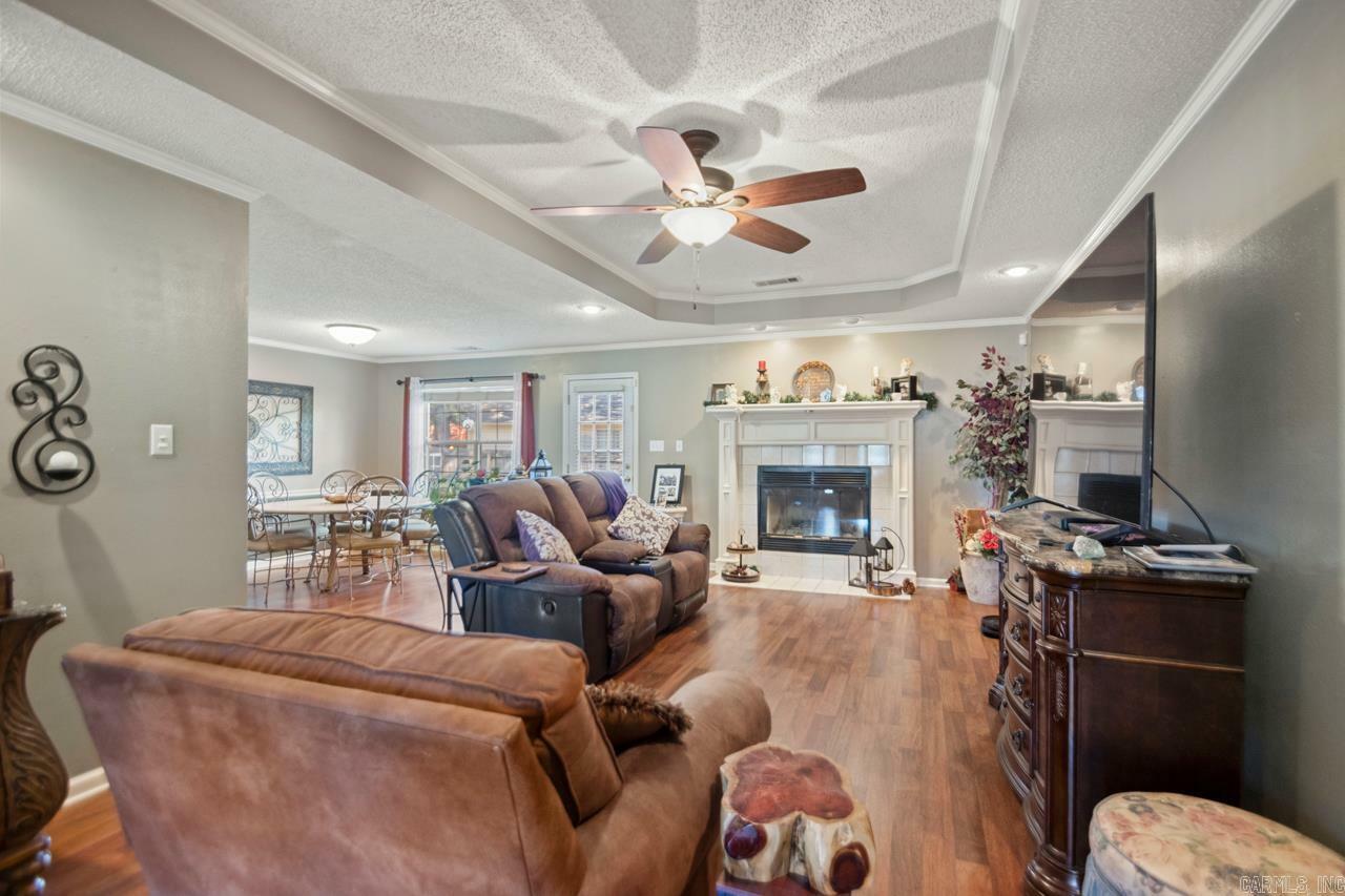 Property Photo: 1007 Spring Creek Cove AR 72015