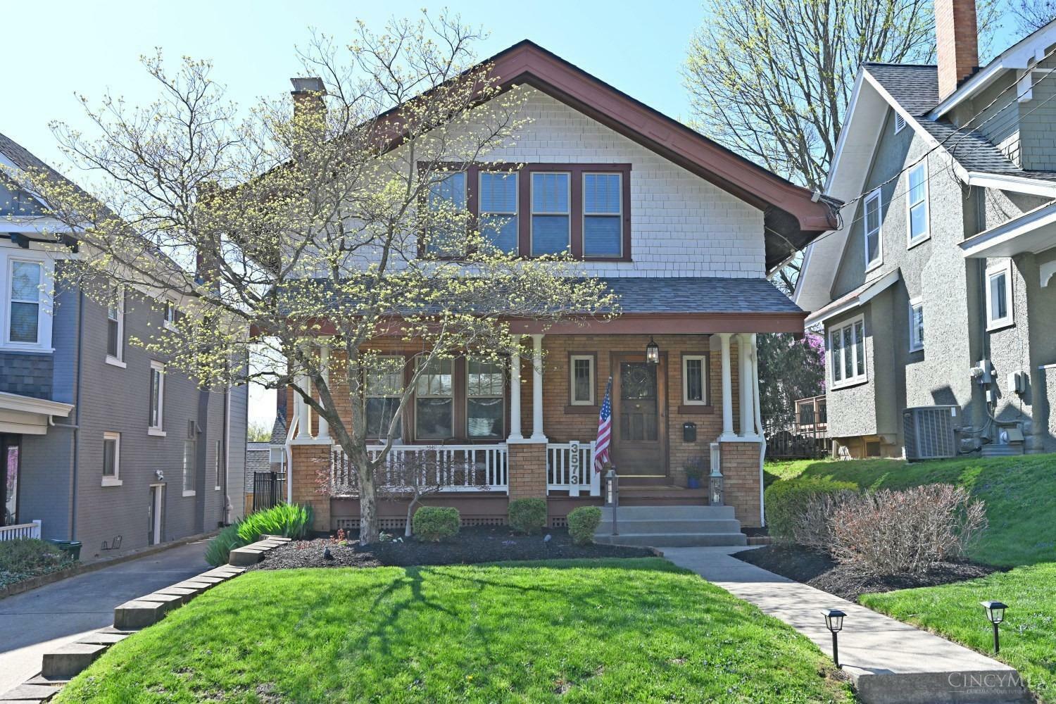 Property Photo: 3573 St Charles Place OH 45208