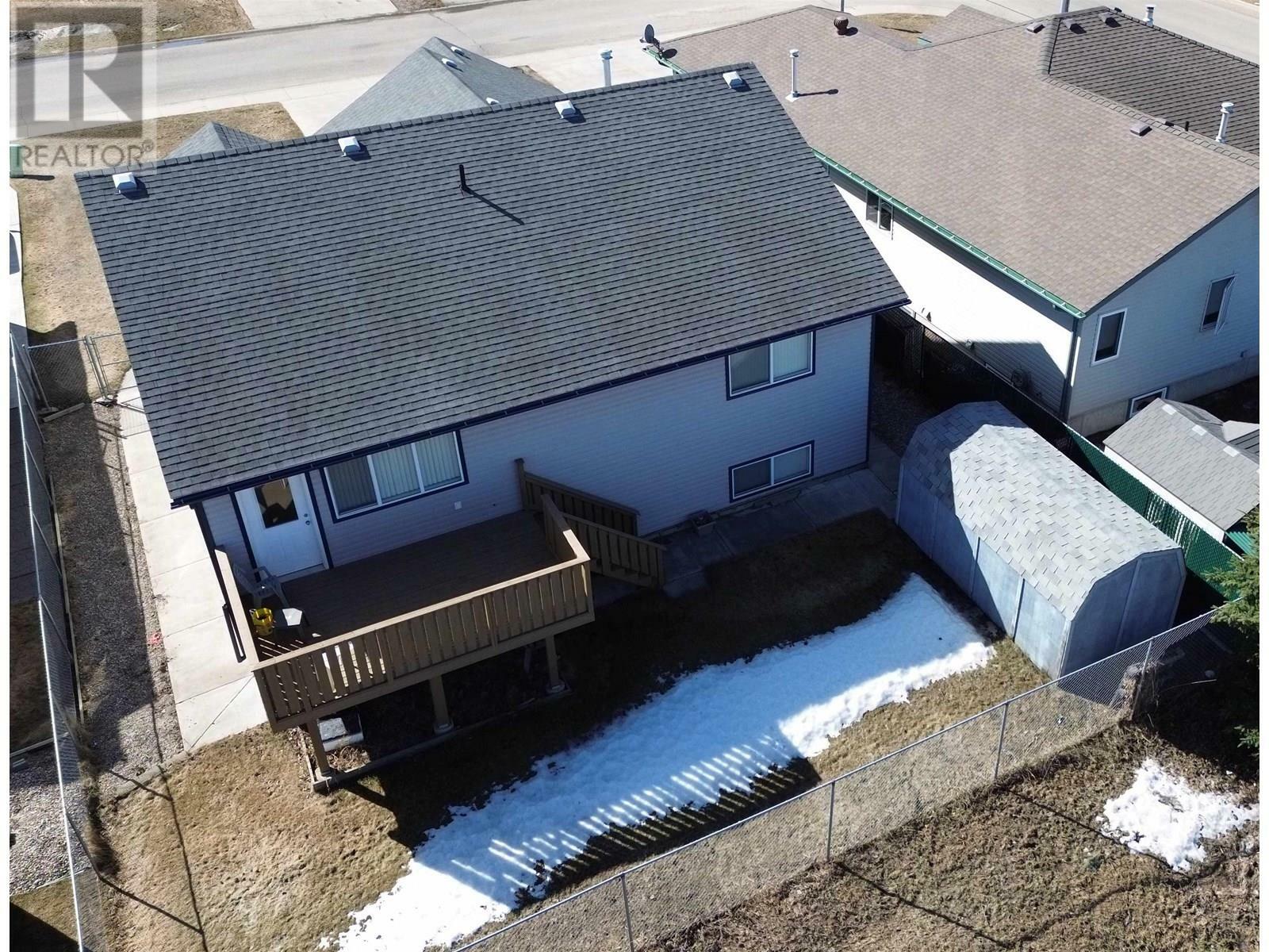 Photo de la propriété:  9216 118 Avenue  BC V1J 6Z7 