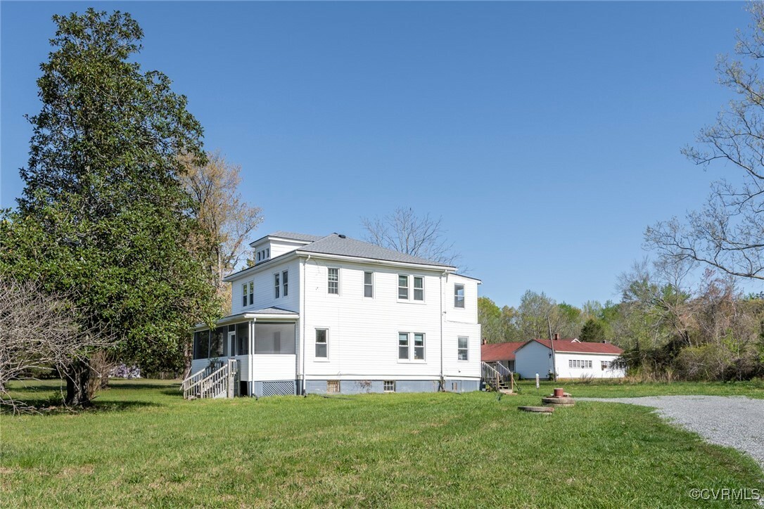 Property Photo: 18651 King William Road VA 23086