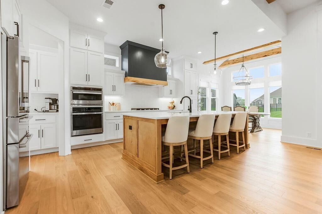 Property Photo: 11154 W 173rd Terrace KS 66221