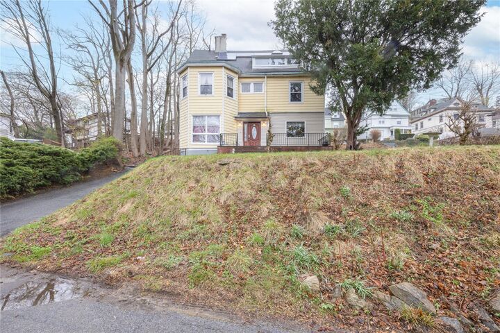 Property Photo:  9 Aqueduct Place  NY 10701 