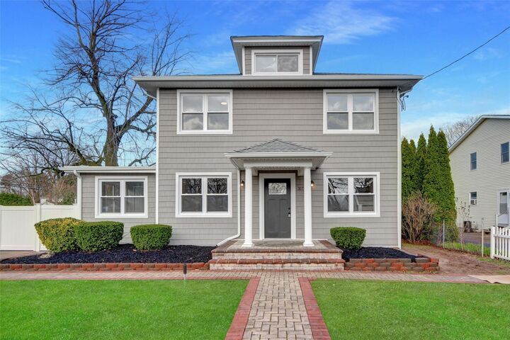 Property Photo:  1050 Ocean Avenue  NY 11716 
