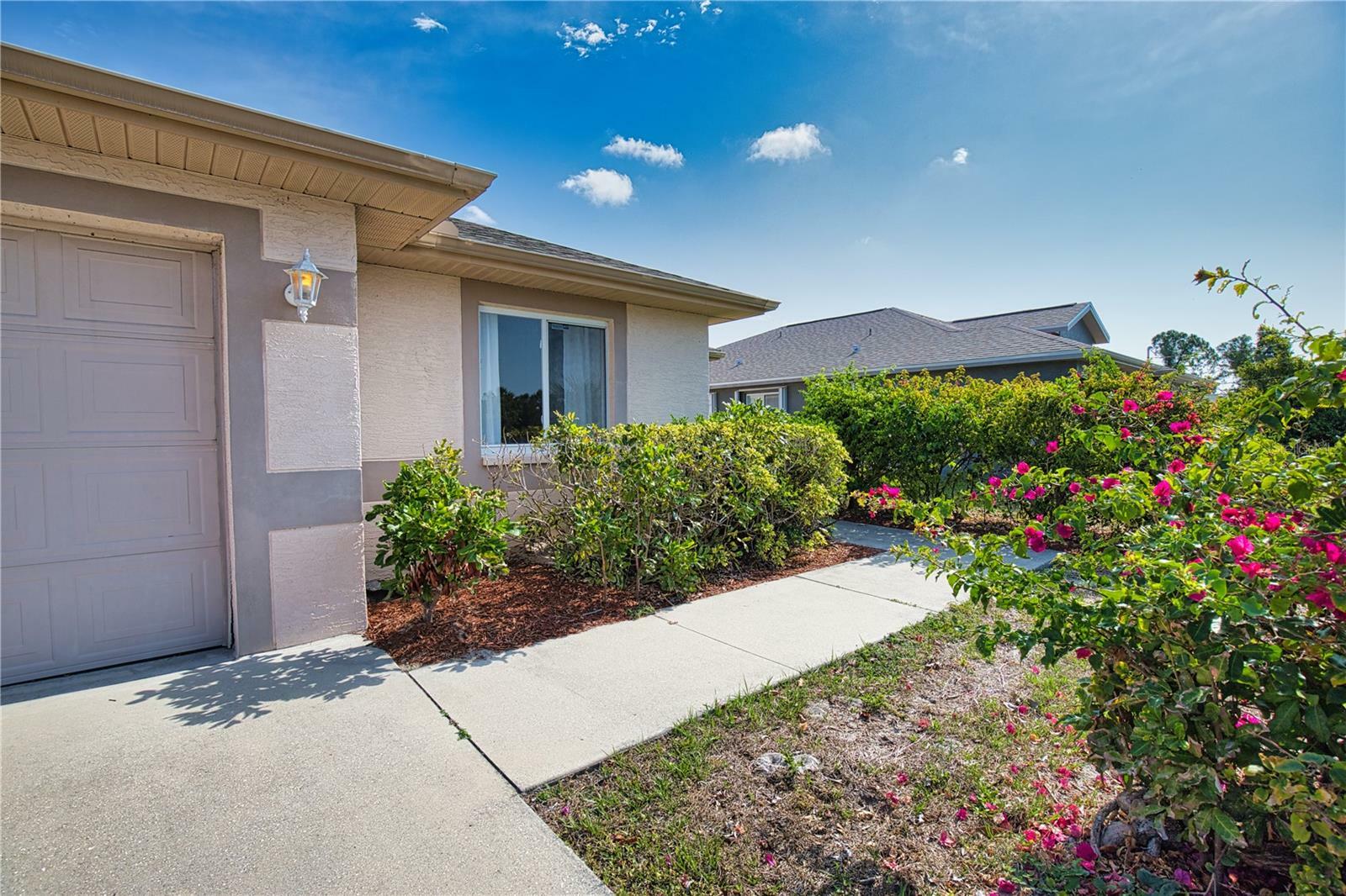 Property Photo: 116 Albatross Rd FL 33947