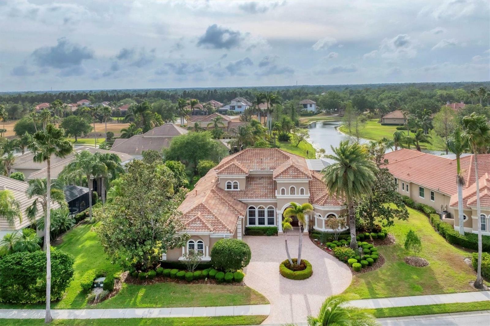 Property Photo: 6822 Dominion Lane FL 34202