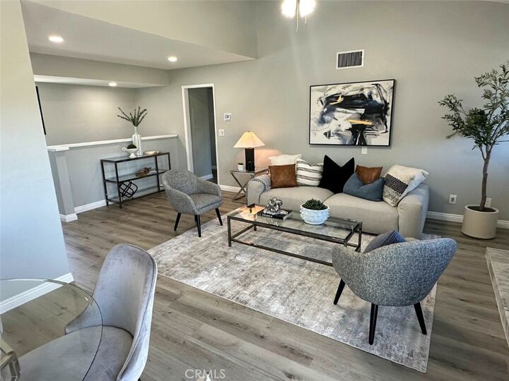 Property Photo: 27130 Hidaway Avenue 6 CA 91351