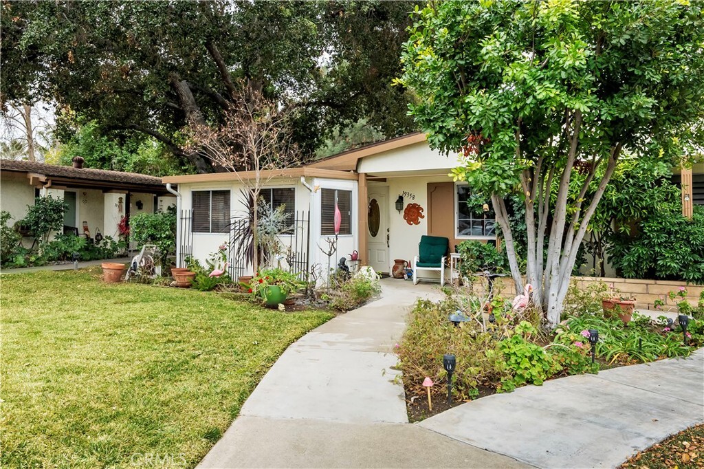 Property Photo: 19358 Avenue Of The Oaks CA 91321