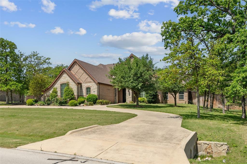 Property Photo: 7217 Deer Field Drive TX 76063