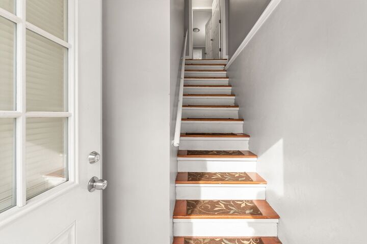 Property Photo:  9 Olga Avenue  MA 01605 