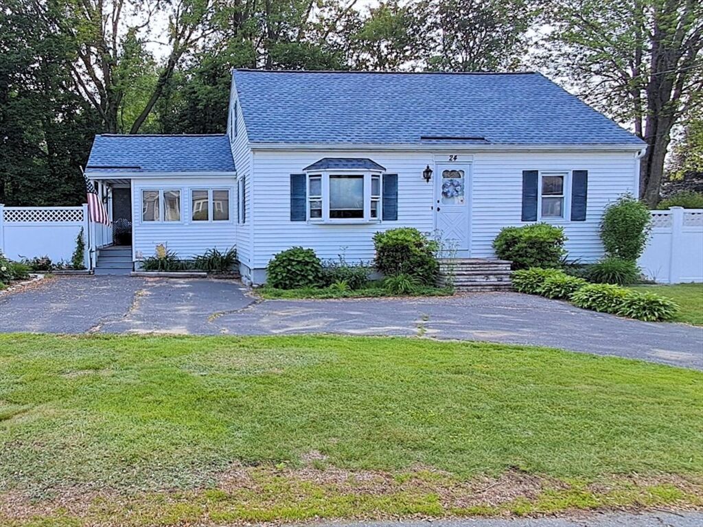 Property Photo: 24 Dorothy Ave MA 01826